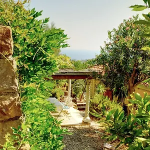 villa-dartisti.hotelitalianriviera.com/
